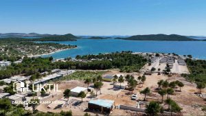 Kamp s prostimi parcelami Hrvaška